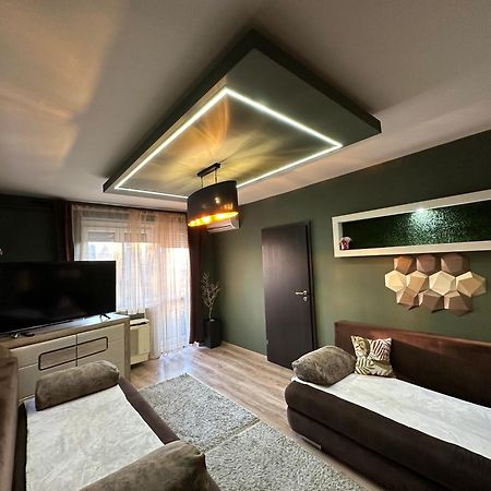 Mox Downtown Apartman Debrecen Eksteriør bilde