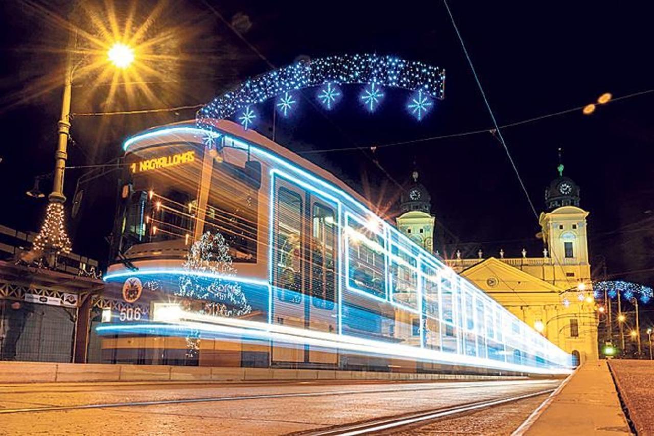 Mox Downtown Apartman Debrecen Eksteriør bilde
